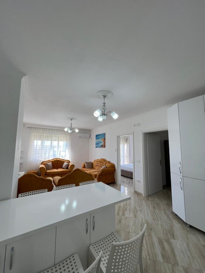 Leo Apartament Dıraç Dış mekan fotoğraf