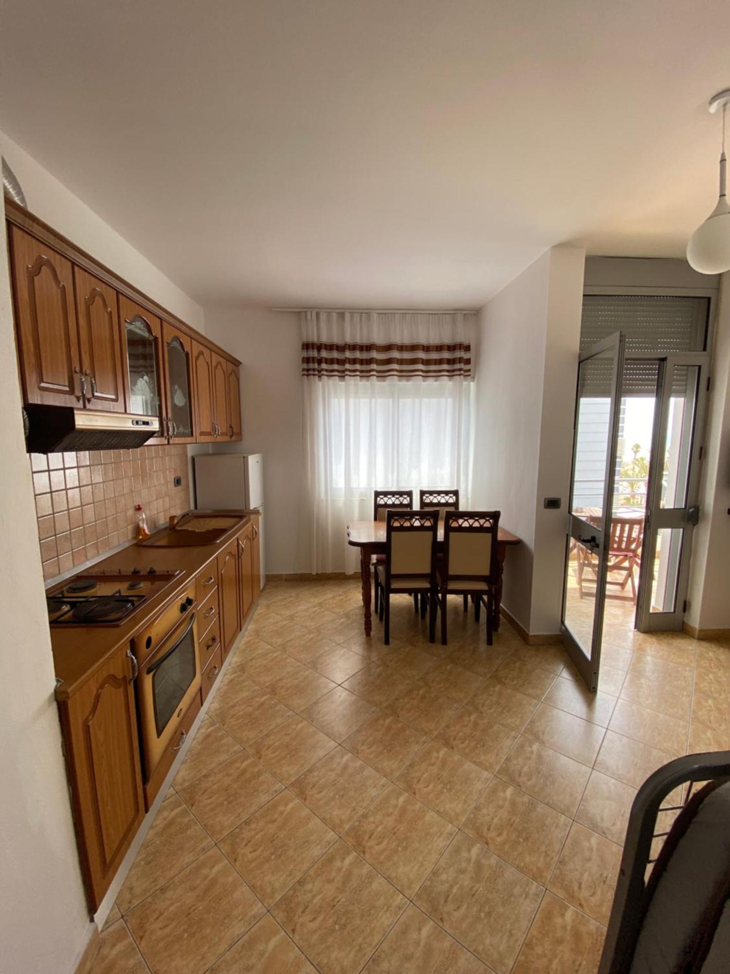 Leo Apartament Dıraç Dış mekan fotoğraf